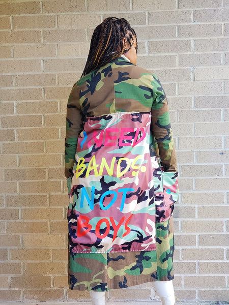 BANDS VS BOYS - Camo Trench Coat